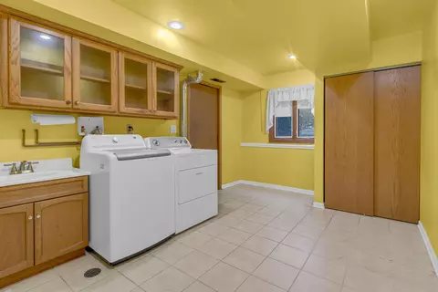 Other - 1023 S Lancaster St, Mount Prospect, IL 60056 photo 5 of 8