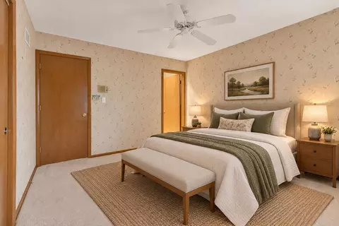 Bedroom - 1023 S Lancaster St, Mount Prospect, IL 60056 photo 2 of 7