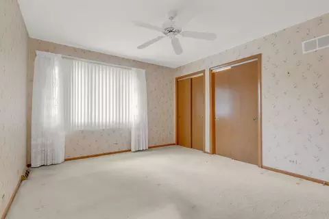 Bedroom - 1023 S Lancaster St, Mount Prospect, IL 60056 photo 1 of 7