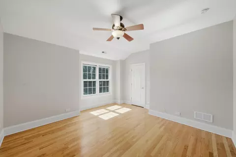 Bedroom - 301 Spruce St, Glenview, IL 60025 photo 1 of 6
