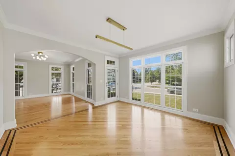 Living - 301 Spruce St, Glenview, IL 60025 photo 3 of 7