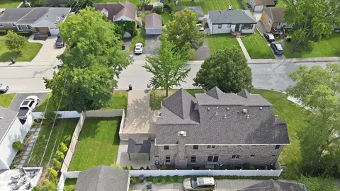 View/Area - 301 Spruce St, Glenview, IL 60025 photo 1 of 2