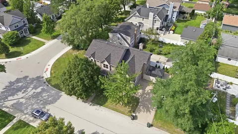 View/Area - 301 Spruce St, Glenview, IL 60025 photo 2 of 2