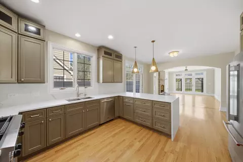 Kitchen - 301 Spruce St, Glenview, IL 60025 photo 1 of 3