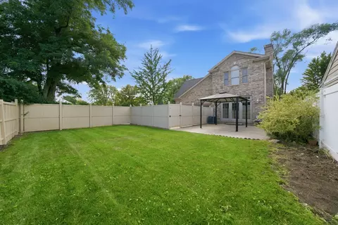 Exterior - 301 Spruce St, Glenview, IL 60025 photo 2 of 4