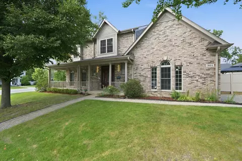 Exterior - 301 Spruce St, Glenview, IL 60025 photo 4 of 4