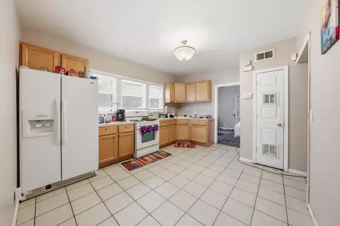 Kitchen - 7948 S Drexel Ave, Chicago, IL 60619 photo 2 of 3