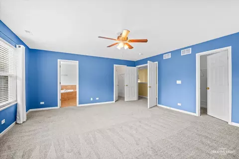 Bedroom - 2038 Padua Dr, Elgin, IL 60123 photo 4 of 6