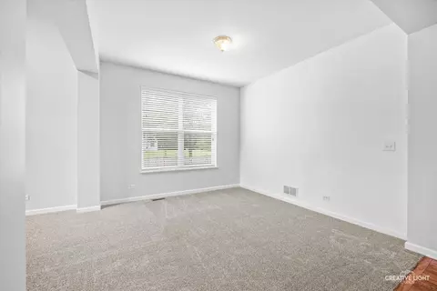 Living - 2038 Padua Dr, Elgin, IL 60123 photo 2 of 4