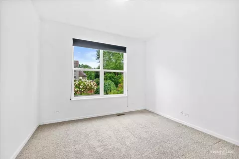 Bedroom - 2038 Padua Dr, Elgin, IL 60123 photo 1 of 6