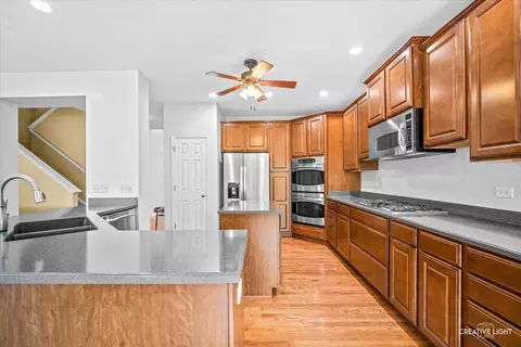 Kitchen - 2038 Padua Dr, Elgin, IL 60123 photo 3 of 3