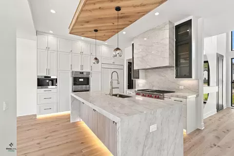 Kitchen - 414 Forest Edge Dr, Glencoe, IL 60022 photo 1 of 5