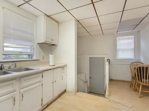 Kitchen - 1209 E Maple St, Kankakee, IL 60901 photo 2 of 2