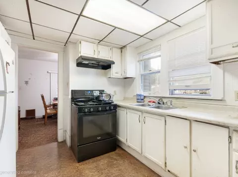 Kitchen - 1209 E Maple St, Kankakee, IL 60901 photo 1 of 2