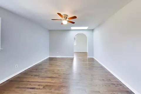 Living - 2925 E 188th Pl, Lansing, IL 60438 photo 5 of 10