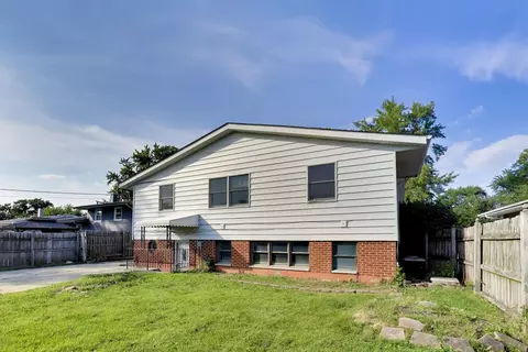 Exterior - 2925 E 188th Pl, Lansing, IL 60438 photo 6 of 6