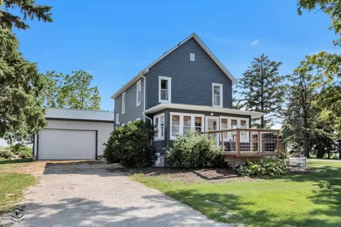 15051 W Baker Rd, Manhattan, IL 60442