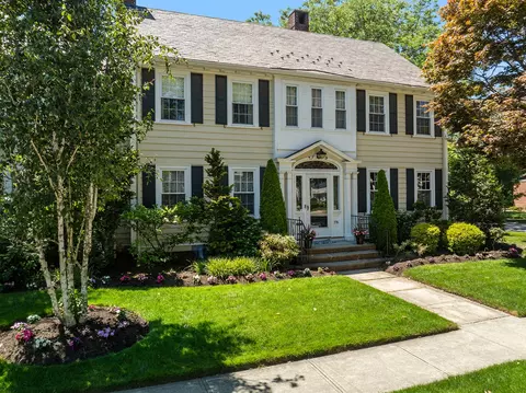 176 Cole Ave, Providence, RI 02906