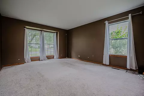 Living - 1449 Eliot Trl, Elgin, IL 60120 photo 4 of 4