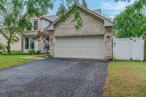 Exterior - 1449 Eliot Trl, Elgin, IL 60120 photo 2 of 3