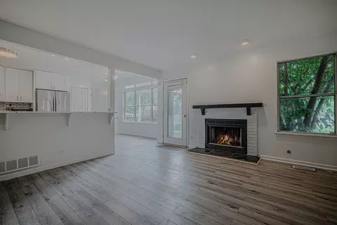 Living - 1449 Eliot Trl, Elgin, IL 60120 photo 1 of 4