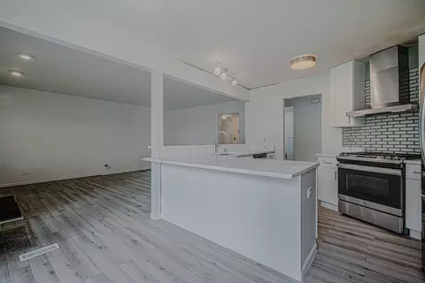 Kitchen - 1449 Eliot Trl, Elgin, IL 60120 photo 5 of 5
