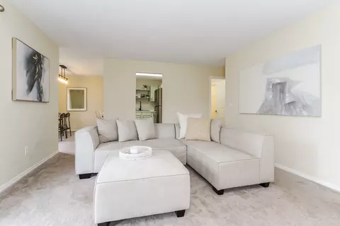Living - 903 N Linden St #140, Normal, IL 61761 photo 2 of 4