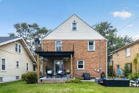 Exterior - 924 S Myrtle Ave, Kankakee, IL 60901 photo 5 of 9