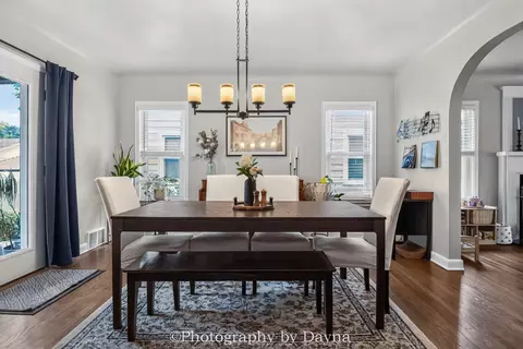 Dining - 924 S Myrtle Ave, Kankakee, IL 60901 photo 2 of 3
