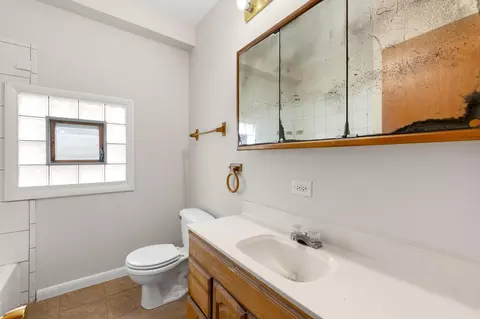 Bath - 13 W 37th St, Steger, IL 60475 photo 1 of 2