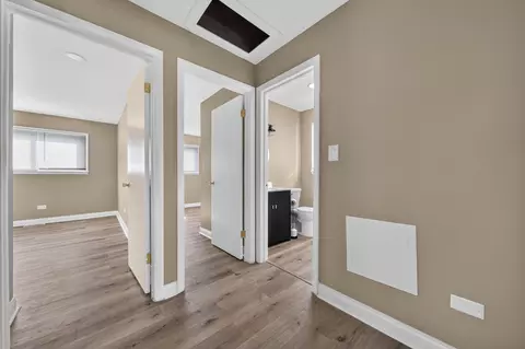 Entry Way - 17089 Crane Ave, Hazel Crest, IL 60429 photo 4 of 4
