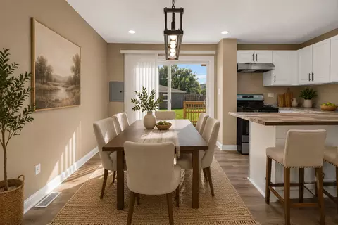 Dining - 17089 Crane Ave, Hazel Crest, IL 60429 photo 1 of 1