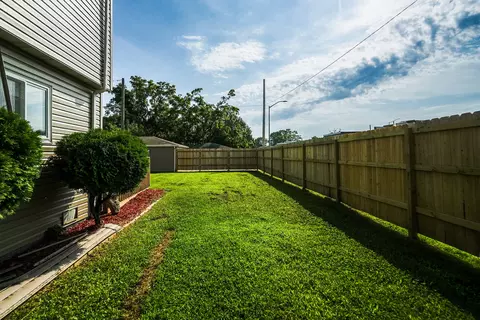 Exterior - 17089 Crane Ave, Hazel Crest, IL 60429 photo 5 of 9