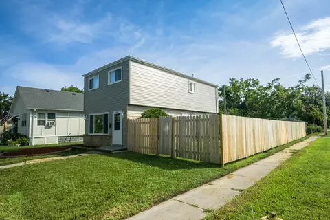 Exterior - 17089 Crane Ave, Hazel Crest, IL 60429 photo 4 of 9