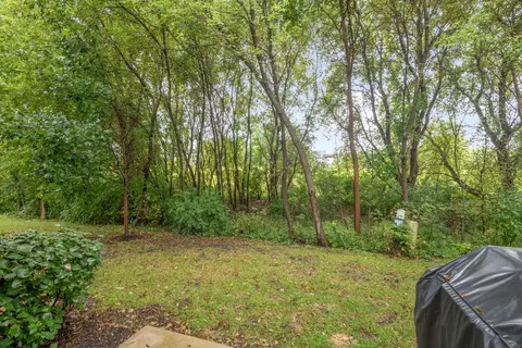 Exterior - 1009 Draper Rd, Mchenry, IL 60050 photo 2 of 3