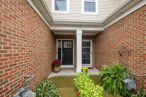 Exterior - 1009 Draper Rd, Mchenry, IL 60050 photo 3 of 3