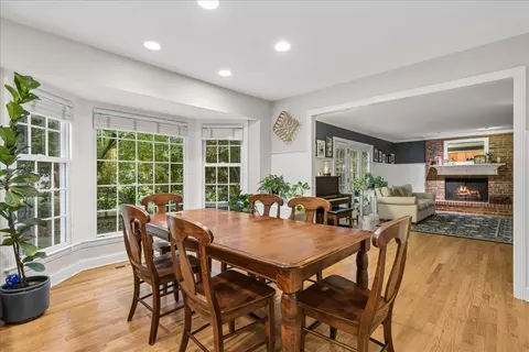 Dining - 2701 Old Mill Ln, Rolling Meadows, IL 60008 photo 3 of 3