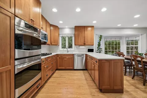 Kitchen - 2701 Old Mill Ln, Rolling Meadows, IL 60008 photo 3 of 3
