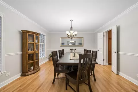 Dining - 2701 Old Mill Ln, Rolling Meadows, IL 60008 photo 2 of 3