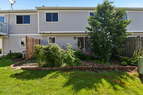 Exterior - 45 Willow Cir, Cary, IL 60013 photo 7 of 14