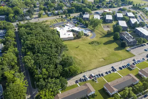 lot14 Oak Ridge Rd, Carpentersville, IL 60110