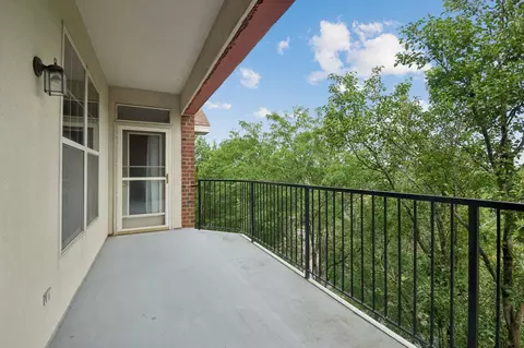 Exterior - 3125 Town Square Dr #401, Rolling Meadows, IL 60008 photo 2 of 4