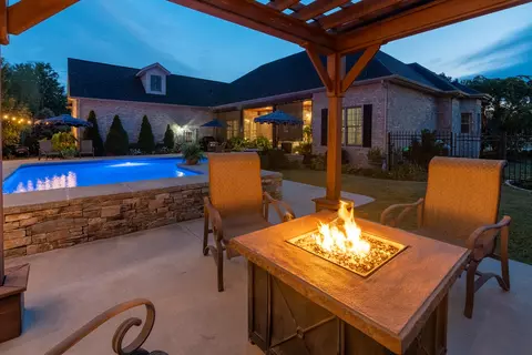 Exterior - 1505 Gleneagle Dr, Marion, IL 62959 photo 23 of 30