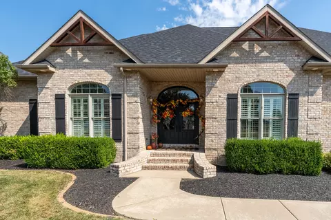 Exterior - 1505 Gleneagle Dr, Marion, IL 62959 photo 3 of 30