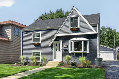 4608 Pershing Ave, Downers Grove, IL 60515