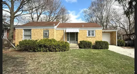 1 N649 Main St, Glen Ellyn, IL 60137