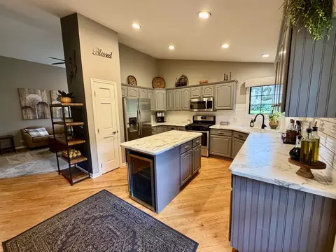 Kitchen - 5024 Spring Rd, Mchenry, IL 60050 photo 1 of 1
