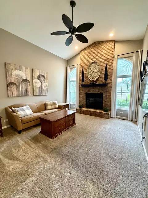 Living - 5024 Spring Rd, Mchenry, IL 60050 photo 1 of 4
