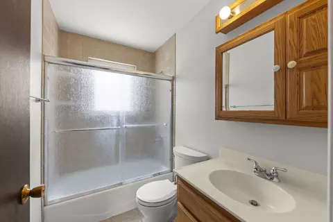 Bath - 1302 Coolidge Ave, Wheaton, IL 60189 photo 2 of 2
