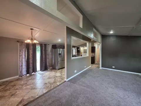 Living - 306 Edwards St, Payson, IL 62360 photo 4 of 4